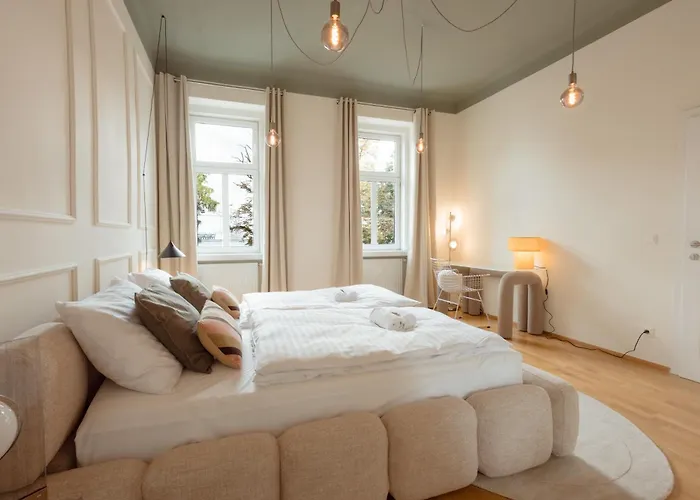 Josef's I Premium I Schloss Schoenbrunn I 02 Apartment *