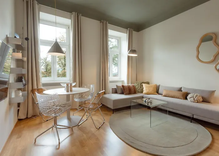 Apartment Josef's I Premium I Schloss Schoenbrunn I 02 *